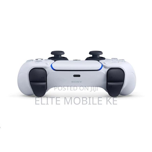PlayStation 5 DualSense Wireless Controller - thumbnail 3