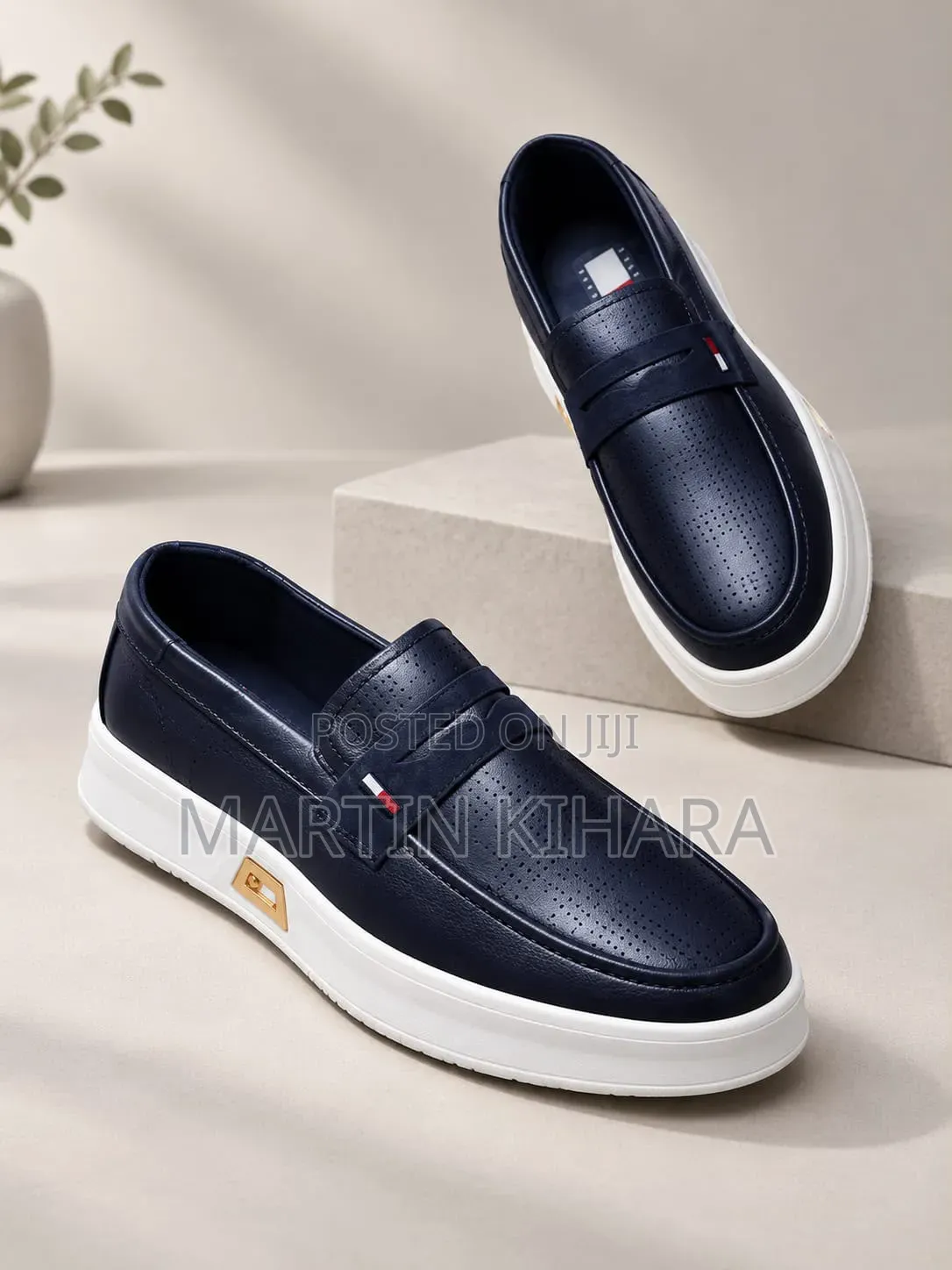 Tommy Hilfiger Laceless Shoes( Size 40-45)