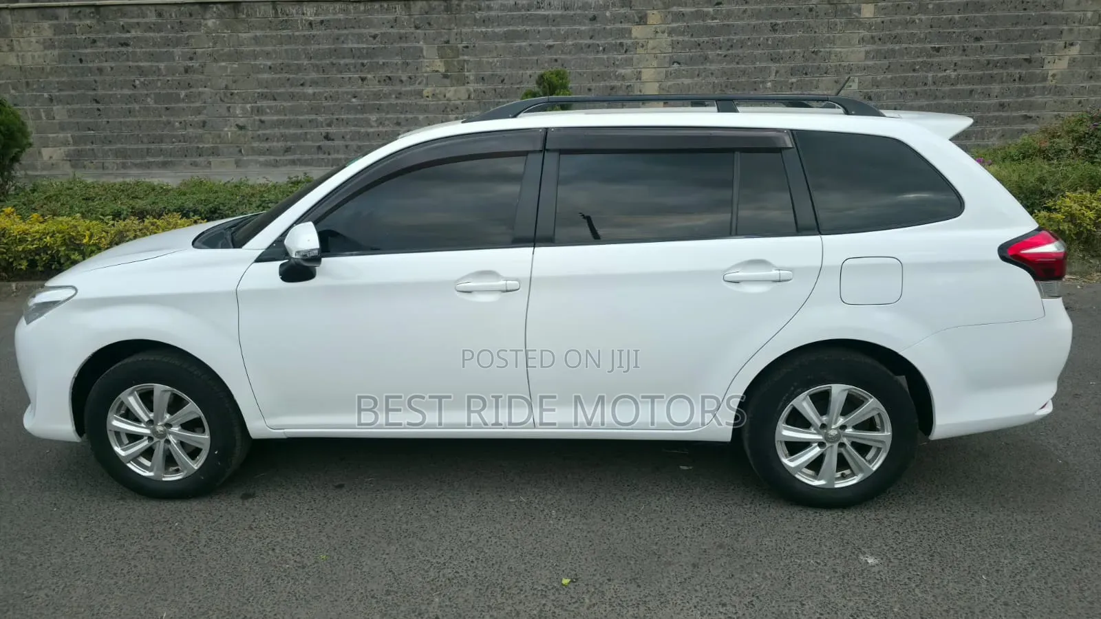 Toyota Corolla Fielder 1.5 Petrol FWD 2016 White