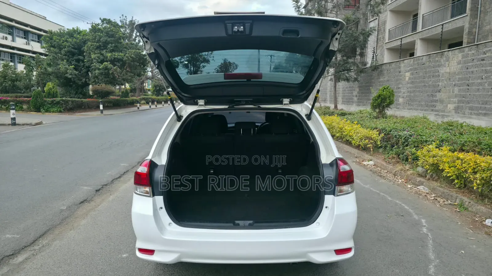 Toyota Corolla Fielder 1.5 Petrol FWD 2016 White
