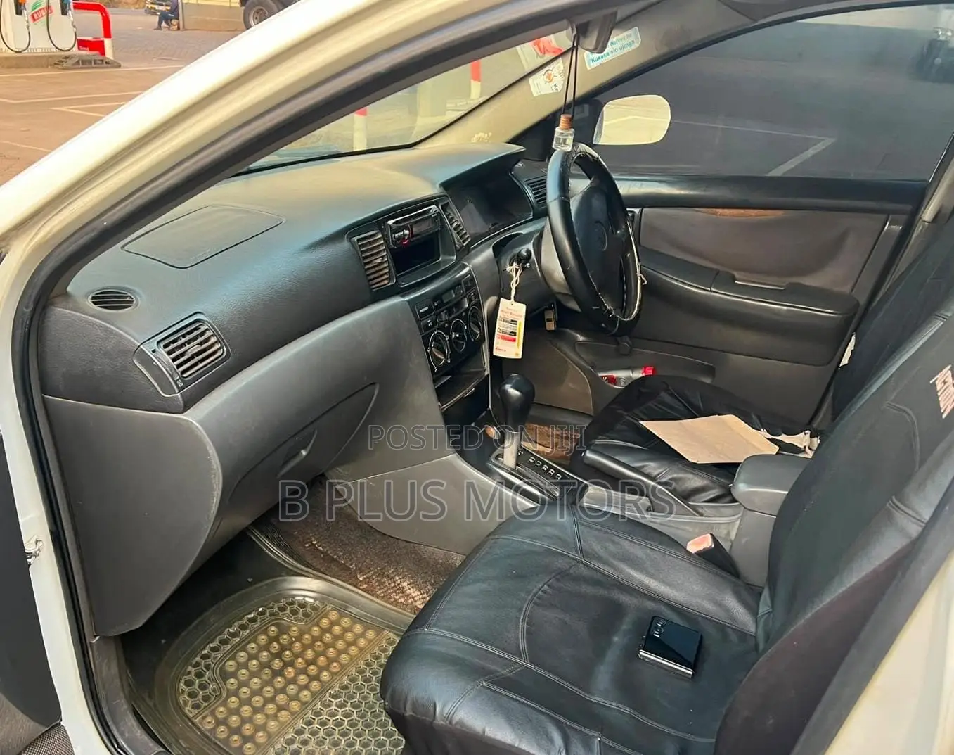 Toyota Corolla 2007 White