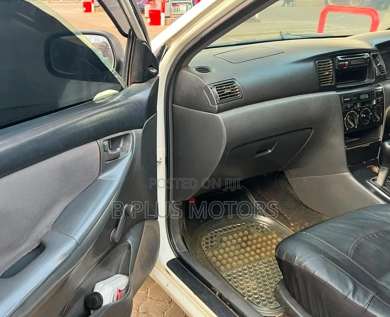 Toyota Corolla 2007 White