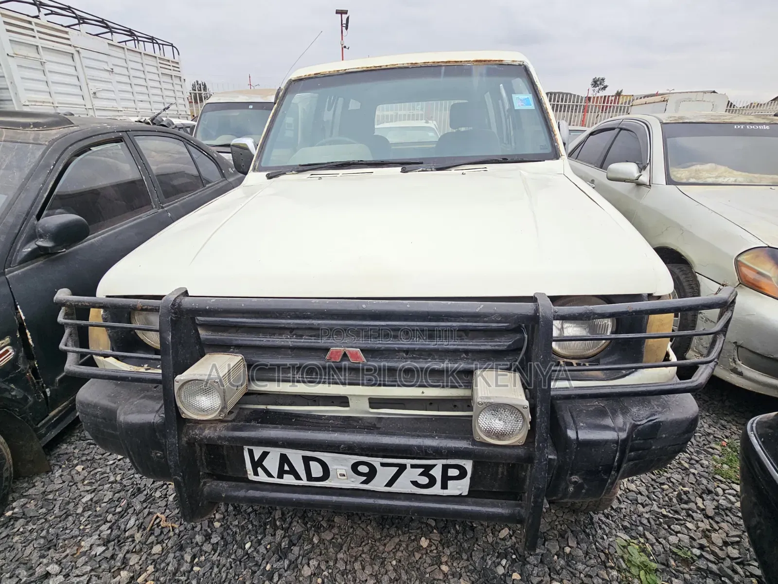 Mitsubishi Pajero 1994 White