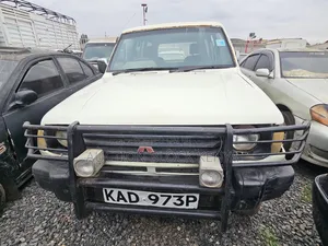Mitsubishi Pajero 1994 White
