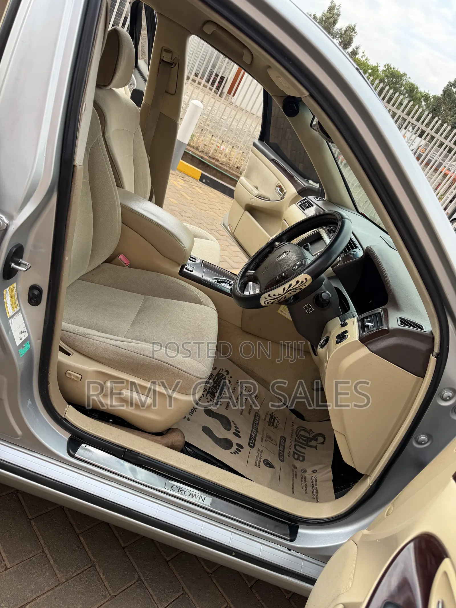 Toyota Crown 2008 Silver