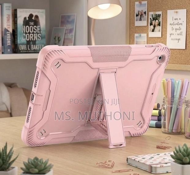 9.7 Inch Rugged Tablet Case With an Integrated Kickstand - thumbnail 2