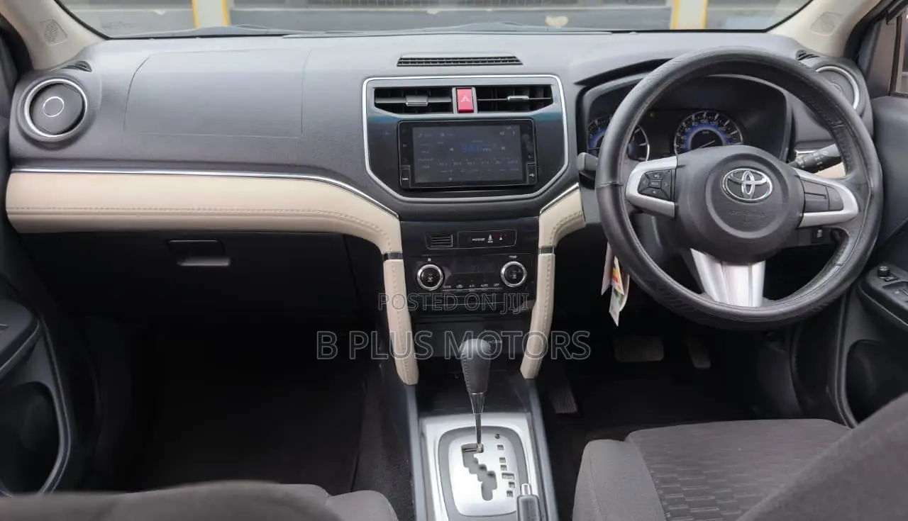 Toyota Rush 2019 Silver