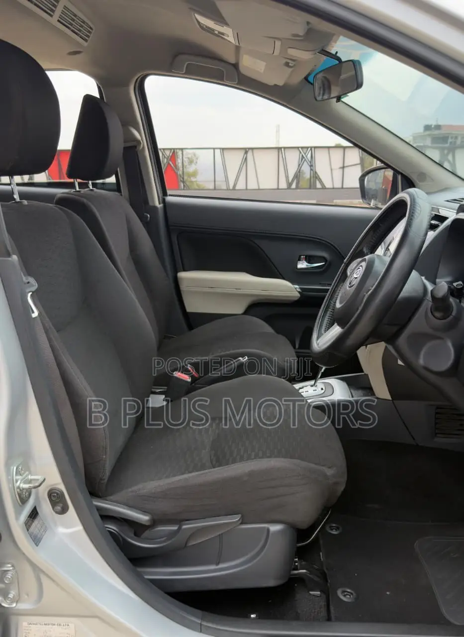 Toyota Rush 2019 Silver