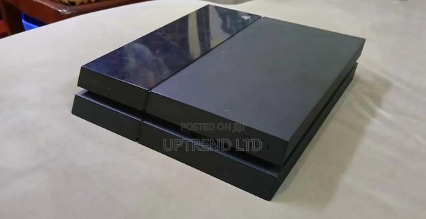 Ex Canada Playstation 4 Standard Black , Delivery Available - main view