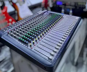 Soundcraft Signature 22 Mixing Console (Ghost Preamps DBX Limiters)