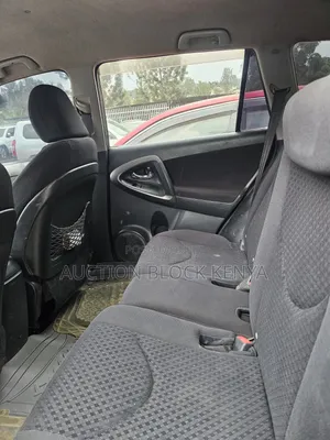 Toyota Vanguard 2010 Black