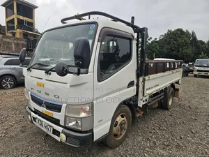 Mitsubishi Canter 2017 White