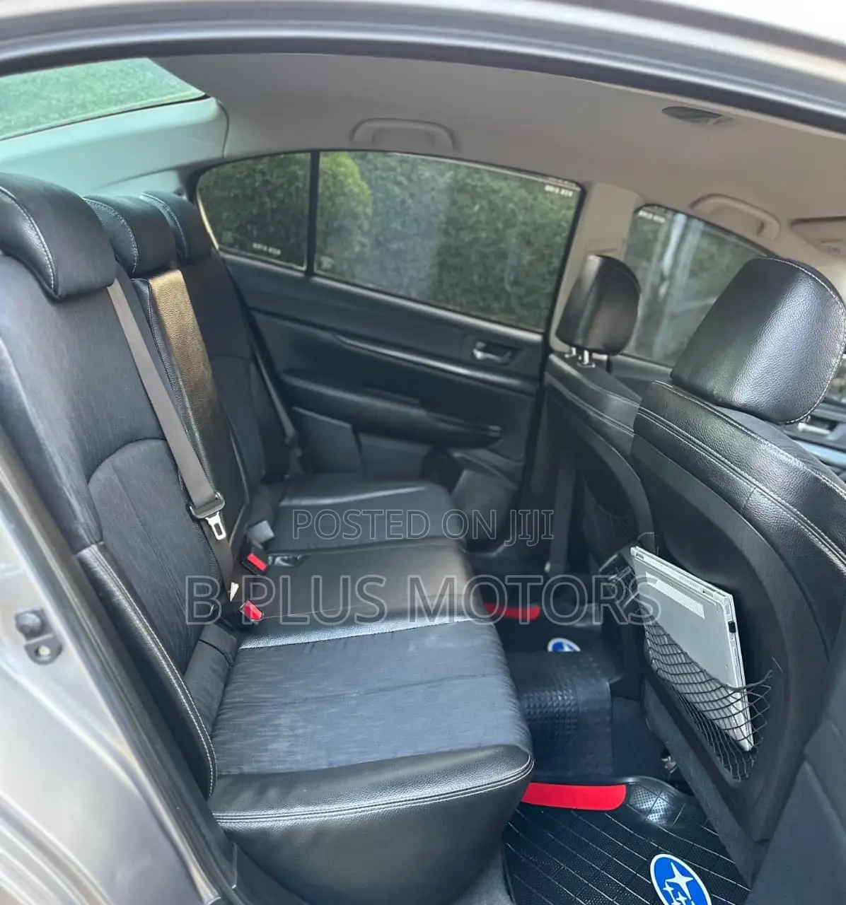 Subaru Legacy 2011 Silver