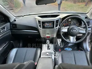 Subaru Legacy 2011 Silver