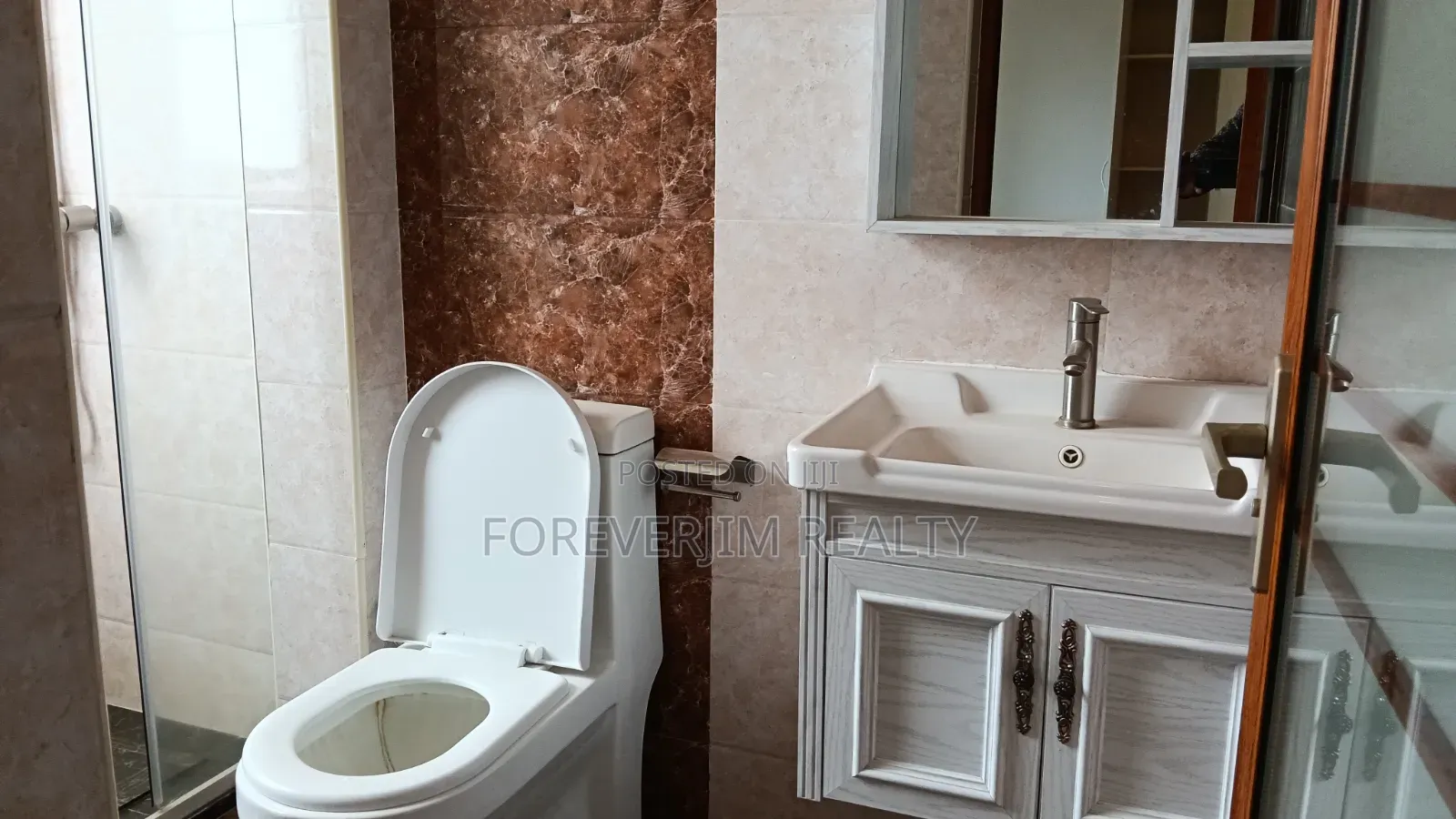 3bdrm Apartment in Kilimani, Hurlingham for rent