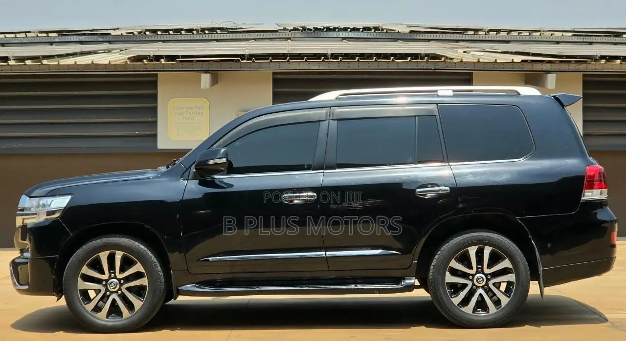 Toyota Land Cruiser 2011 Black