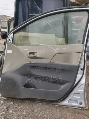 Daihatsu Mira Doors
