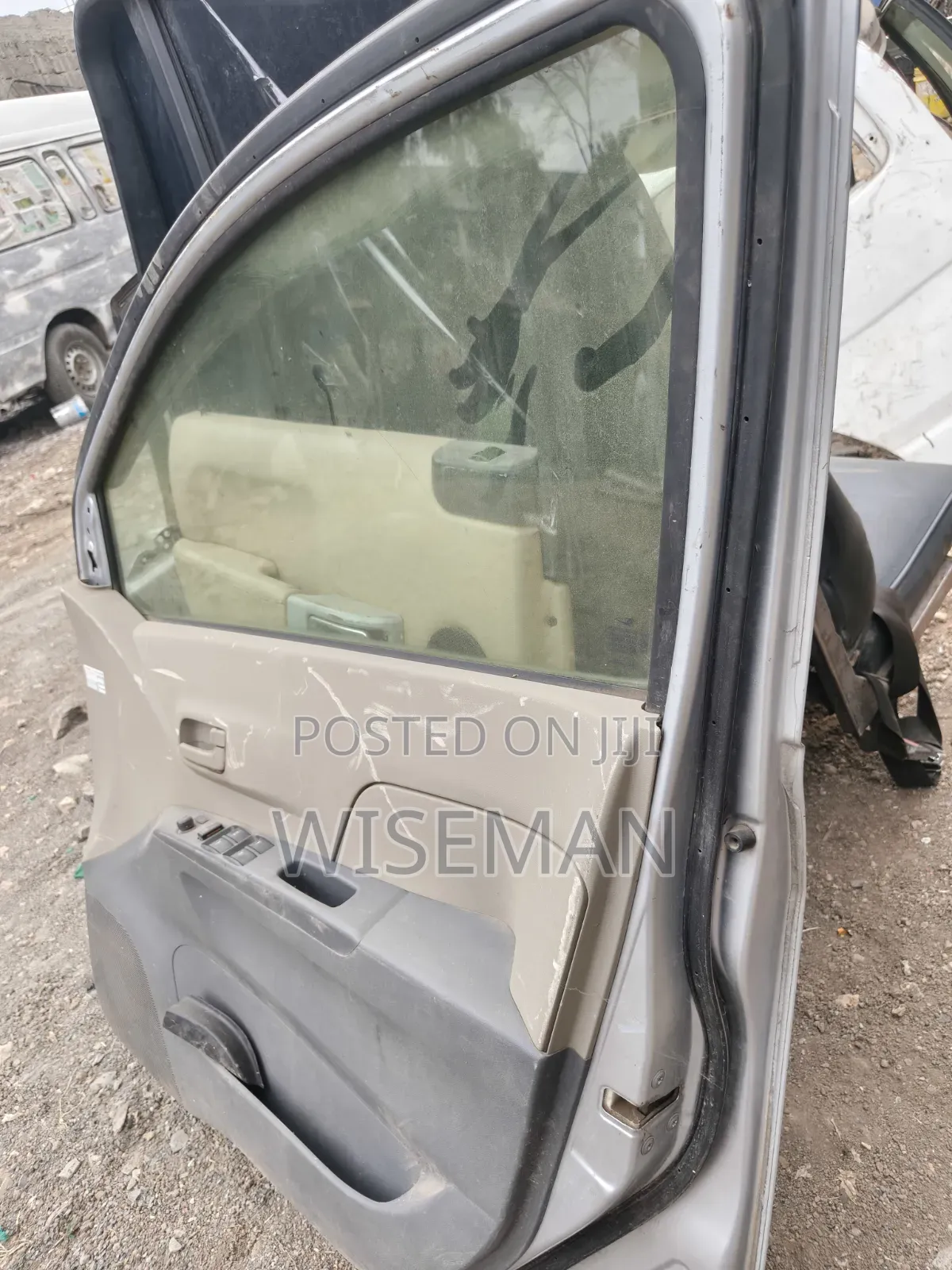 Daihatsu Mira Doors