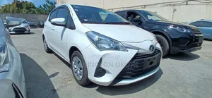 Toyota Vitz 1.0 FWD 5dr 2019 White