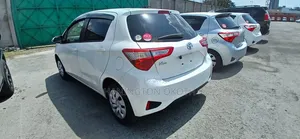 Toyota Vitz 1.0 FWD 5dr 2019 White