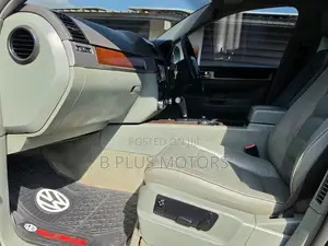 Volkswagen Touareg 2006 Green