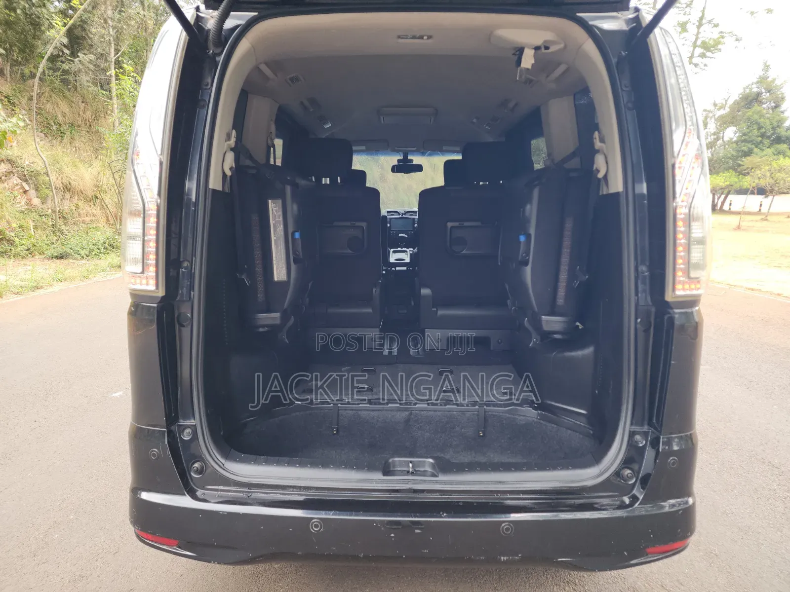 Nissan Serena 2016 Black
