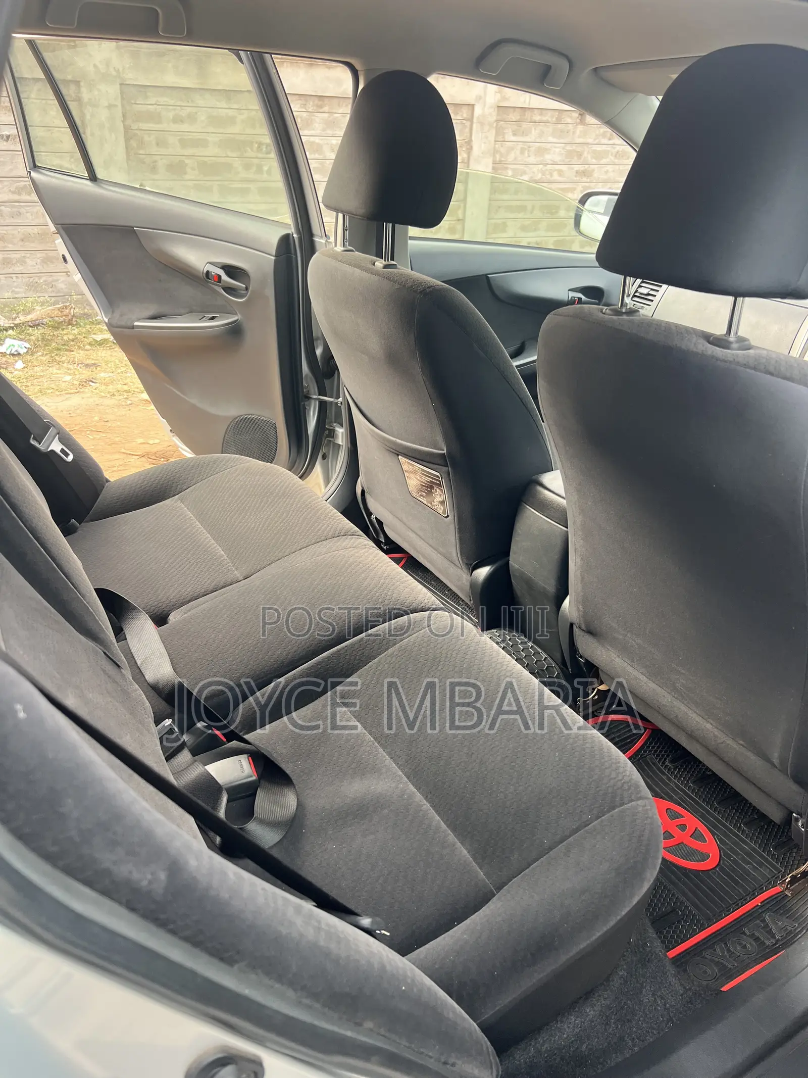 Toyota Corolla Fielder 2010 Silver