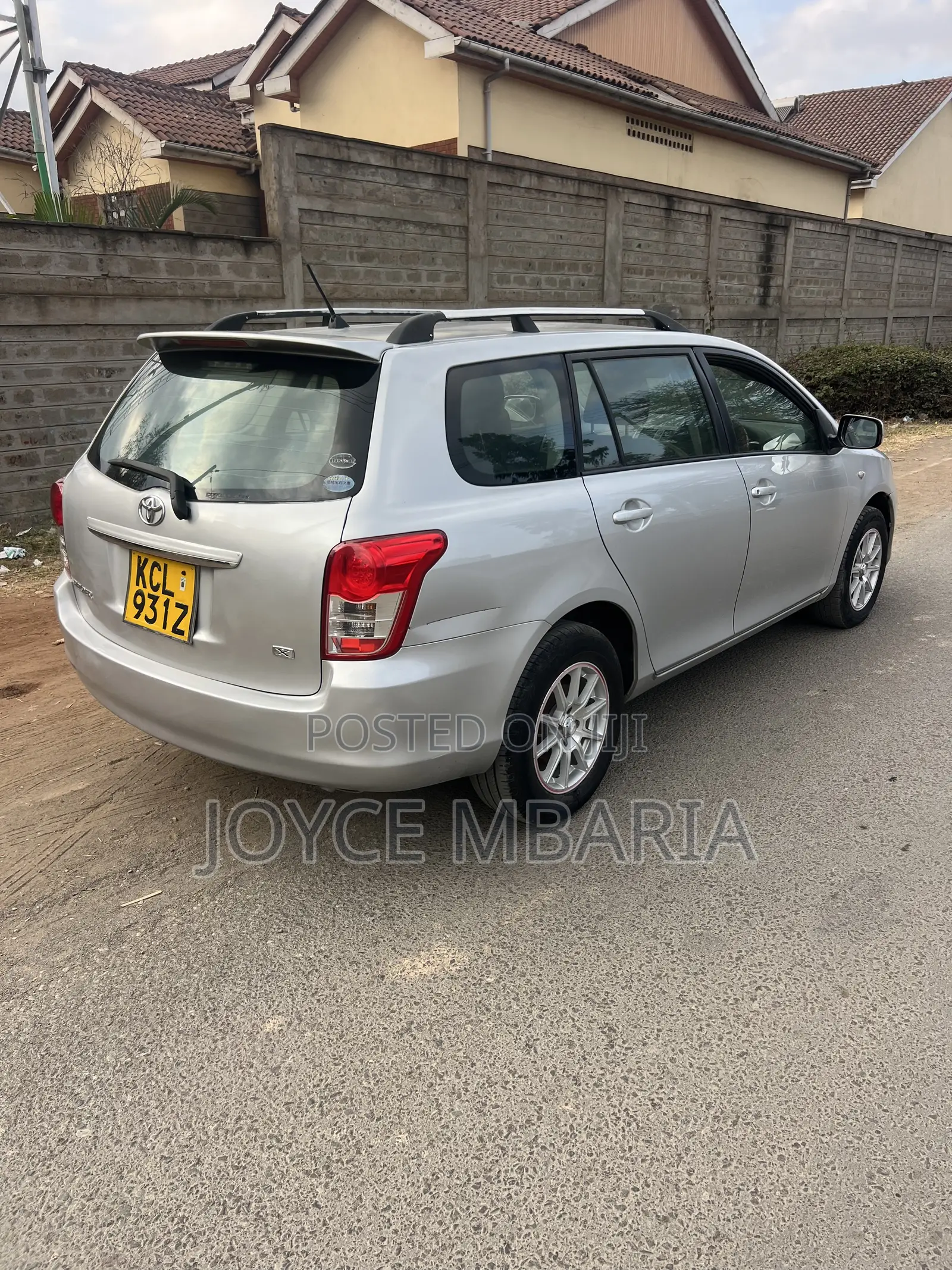 Toyota Corolla Fielder 2010 Silver