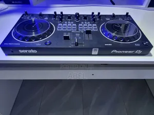 Pioneer DDJ-REV1 DJ Controller