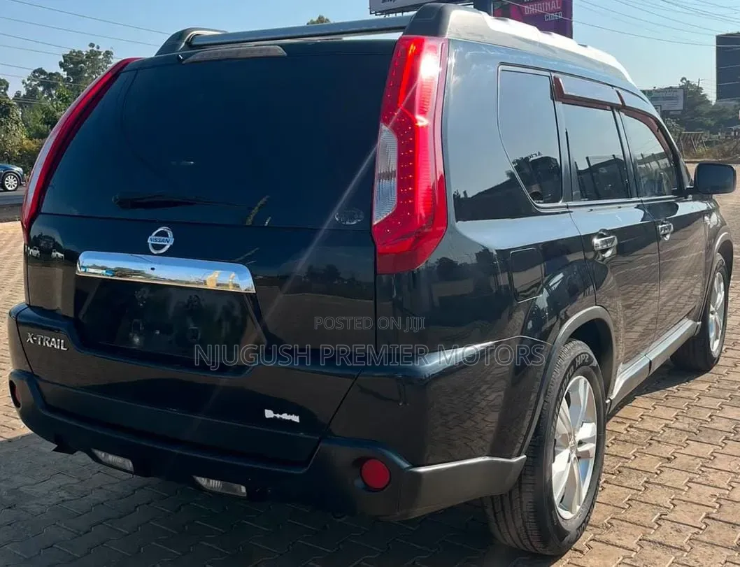 Nissan X-Trail 2010 Black