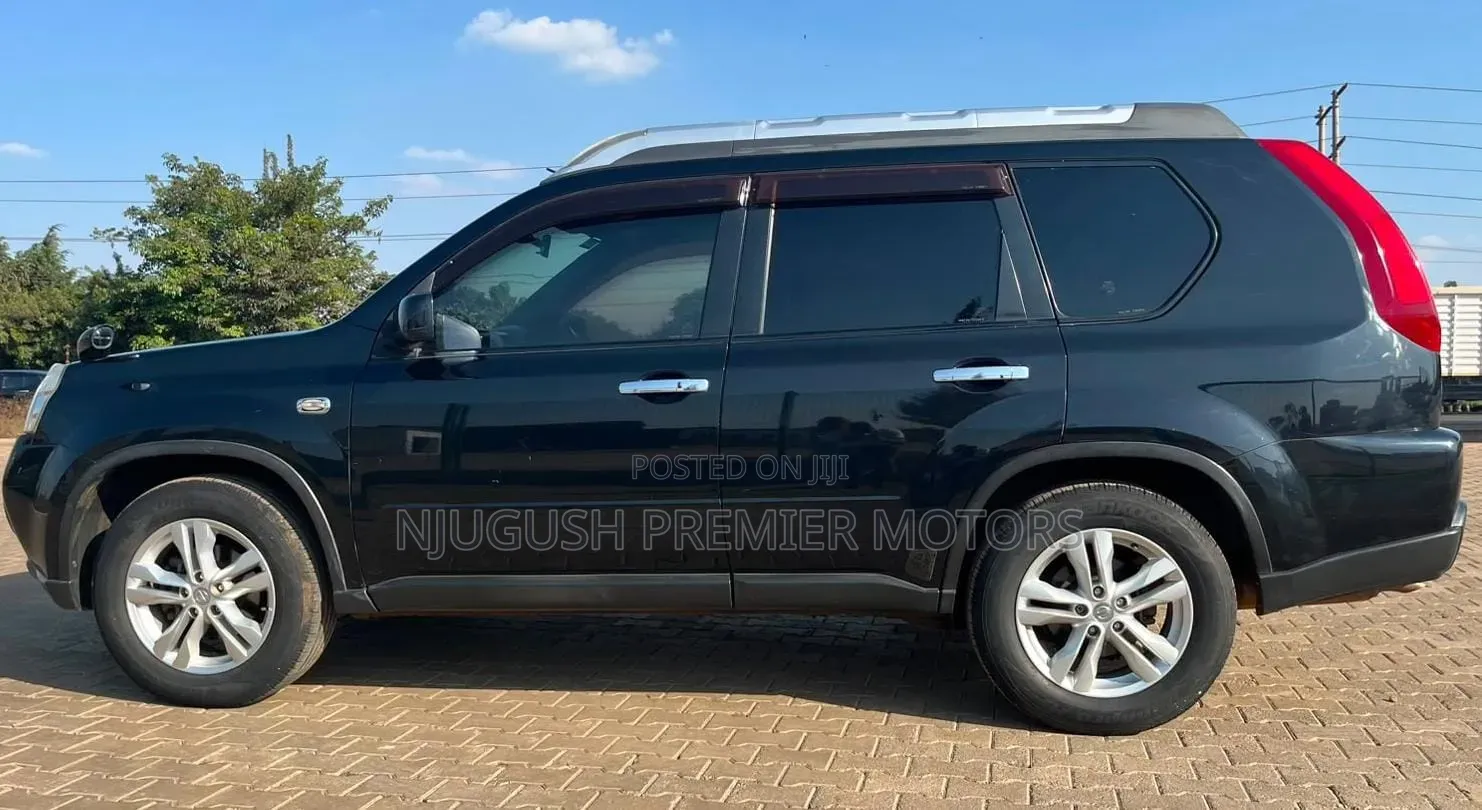 Nissan X-Trail 2010 Black
