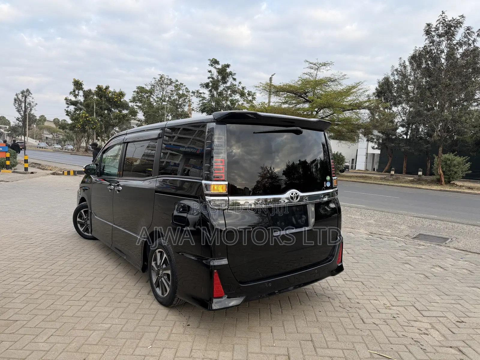 Toyota Voxy ZS Kirameki II 2WD 7-Seater 2019 Black