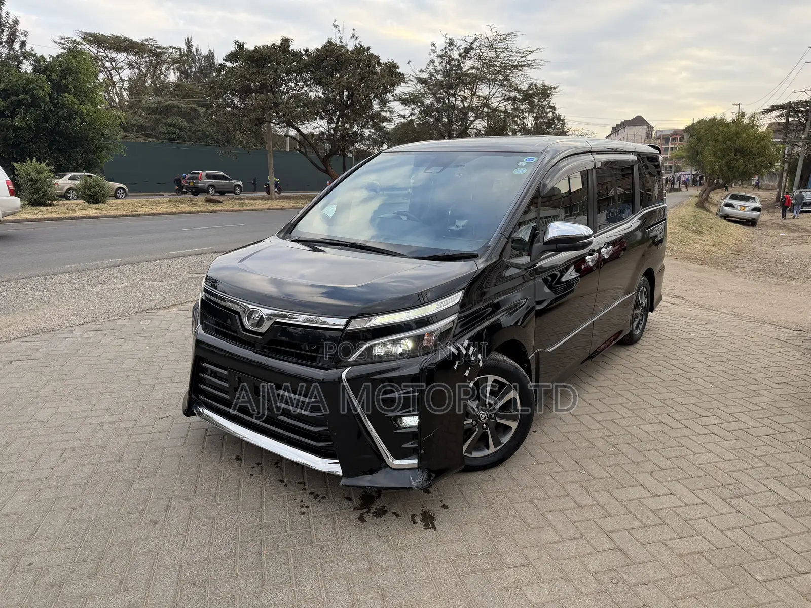 Toyota Voxy ZS Kirameki II 2WD 7-Seater 2019 Black