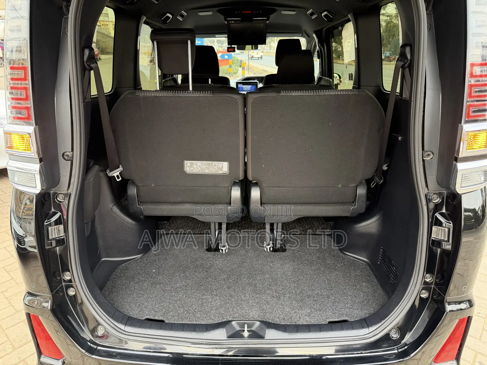 Toyota Voxy ZS Kirameki II 2WD 7-Seater 2019 Black
