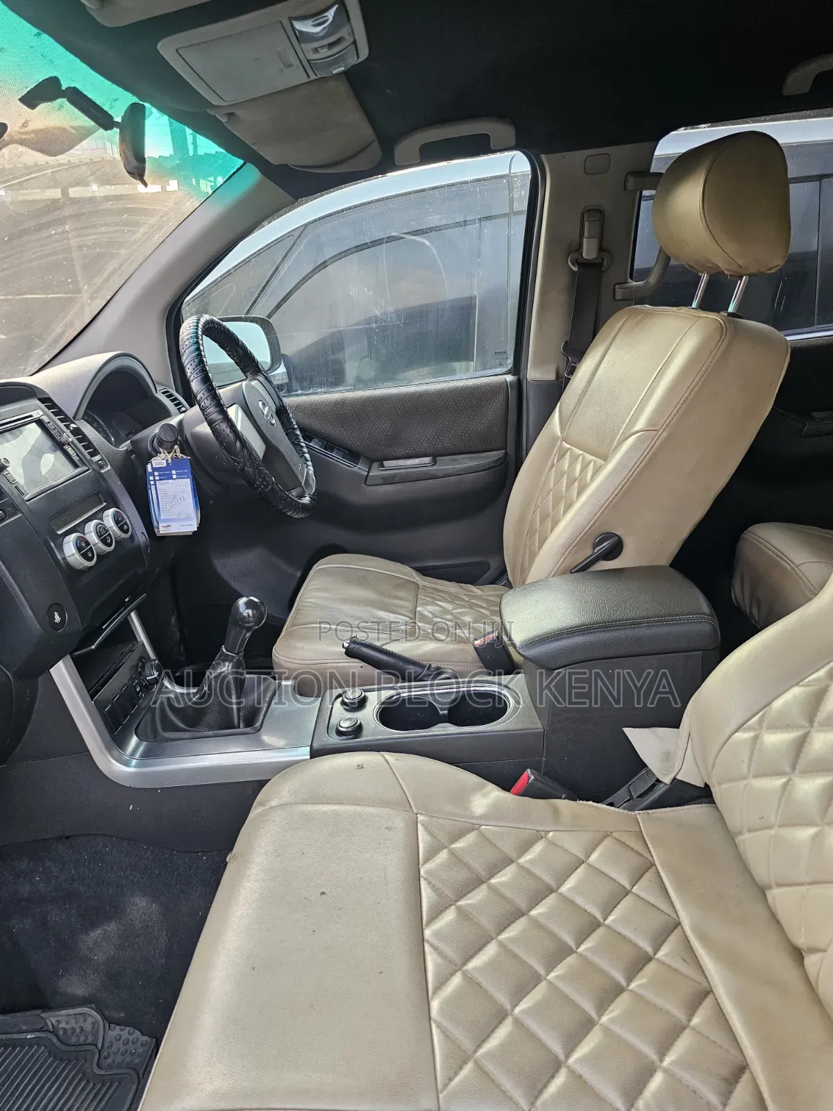 Nissan Pathfinder 2011 Gray
