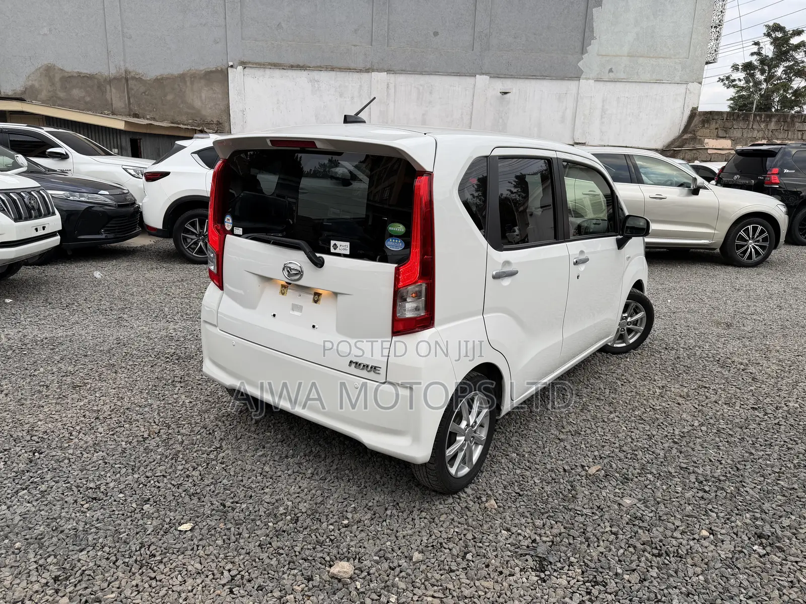 Daihatsu Move 2021 White