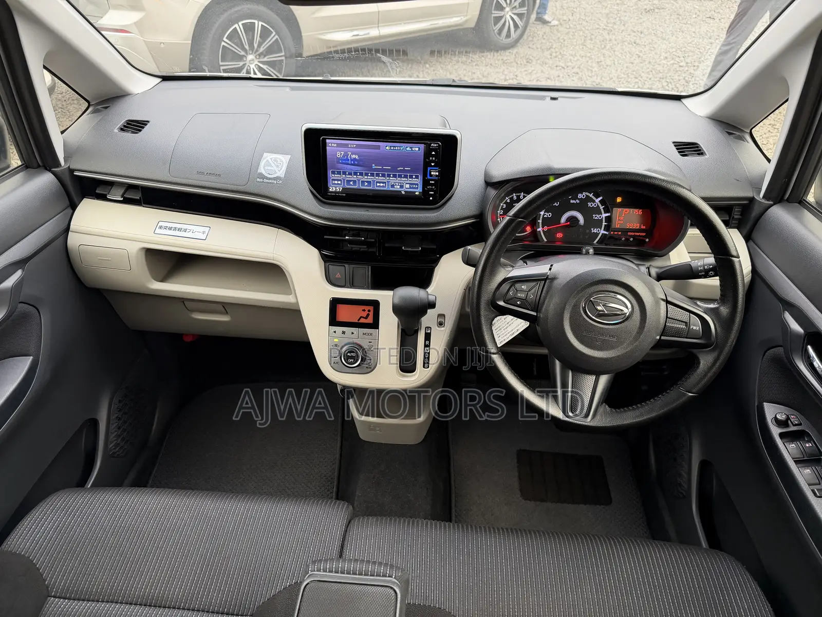Daihatsu Move 2021 White