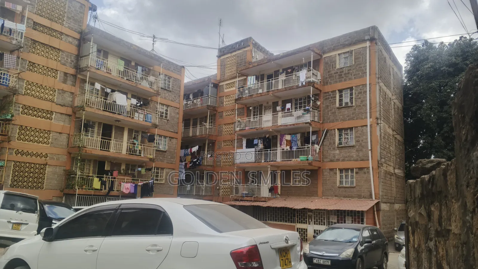 2bdrm Block of Flats in Parklands/Highridge for sale