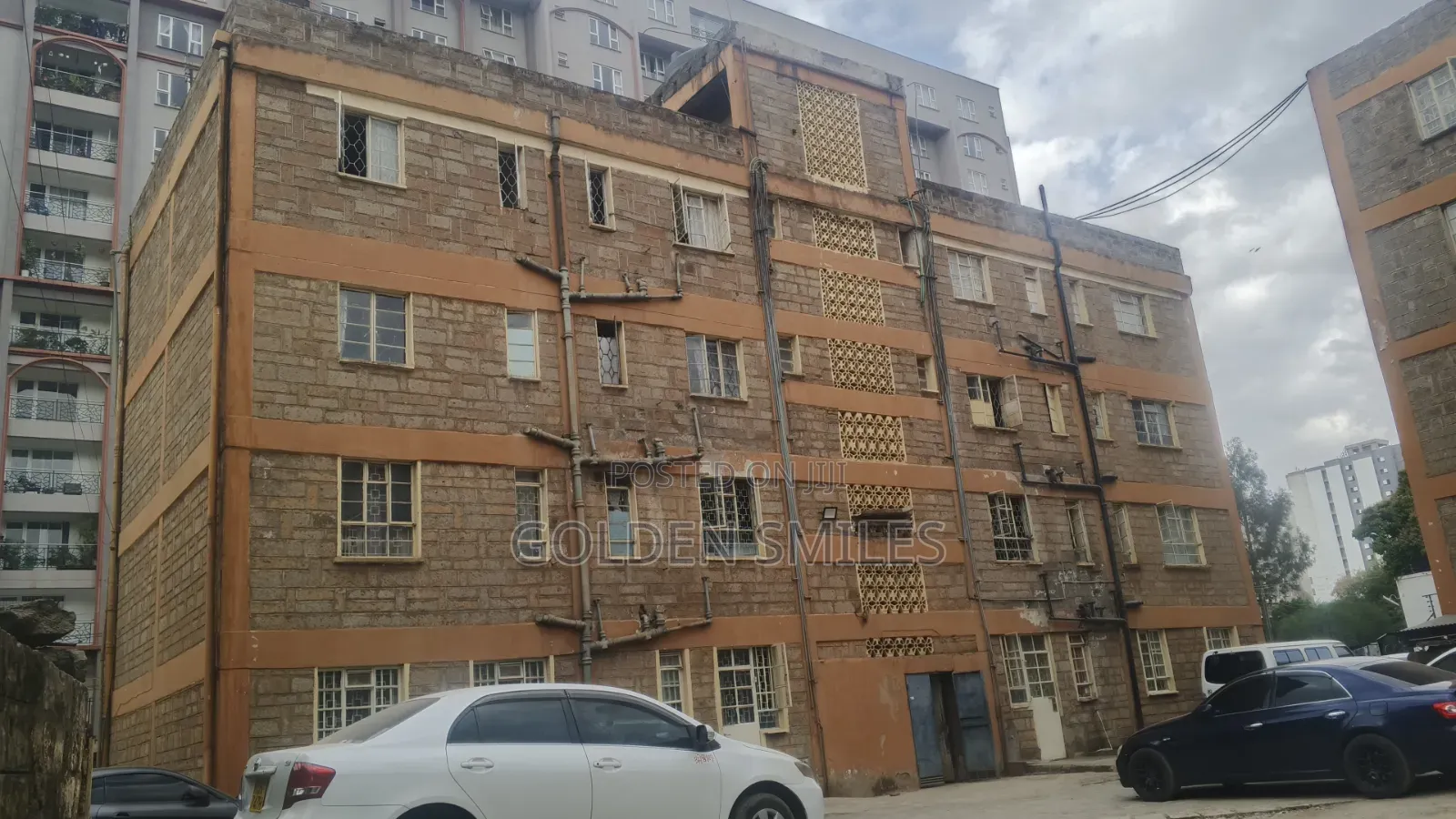 2bdrm Block of Flats in Parklands/Highridge for sale