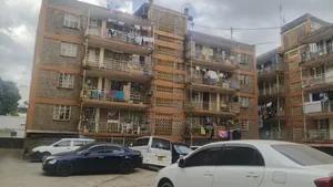 2bdrm Block of Flats in Parklands/Highridge for sale