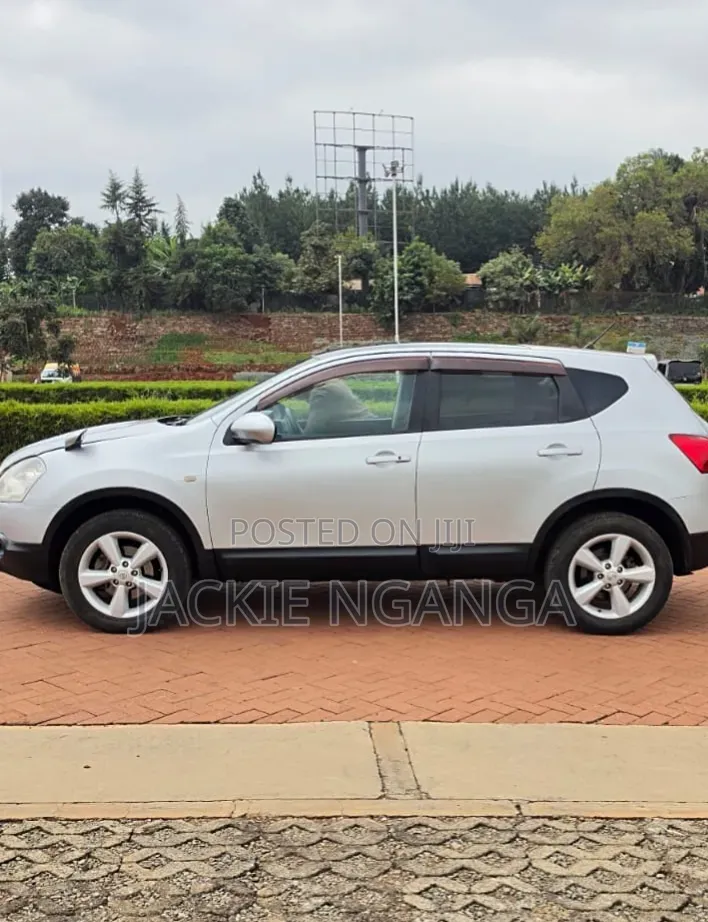 Nissan Dualis 2010 Silver