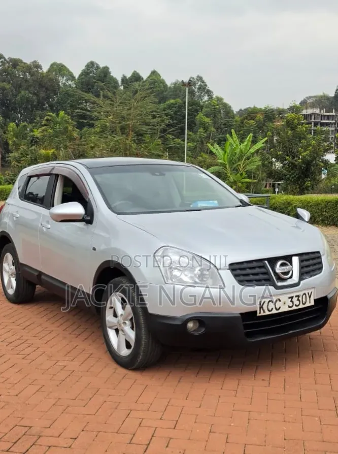 Nissan Dualis 2010 Silver