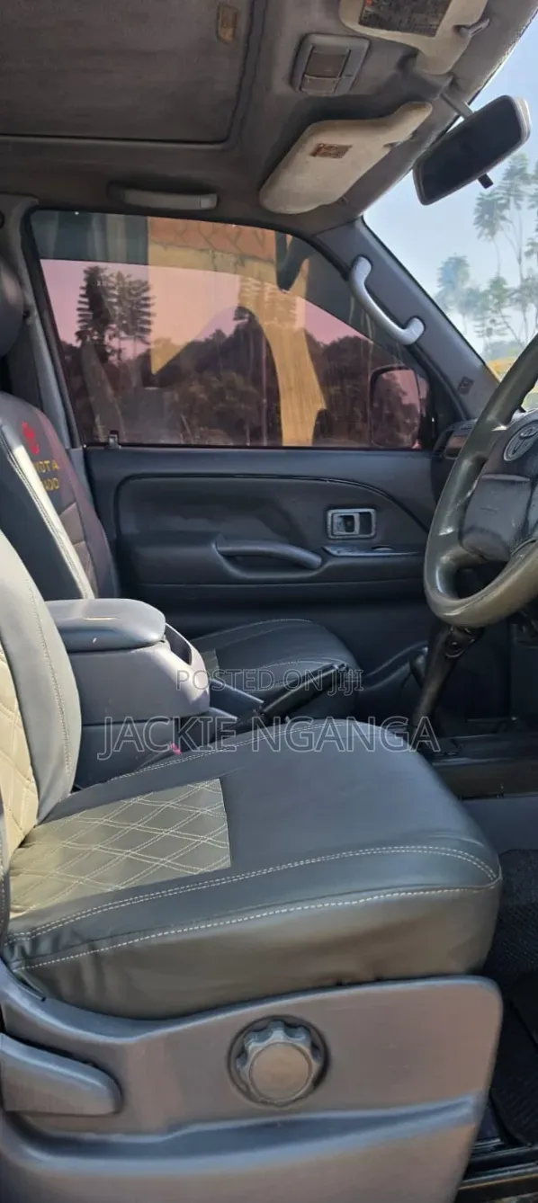Toyota Land Cruiser Prado 2001 Silver