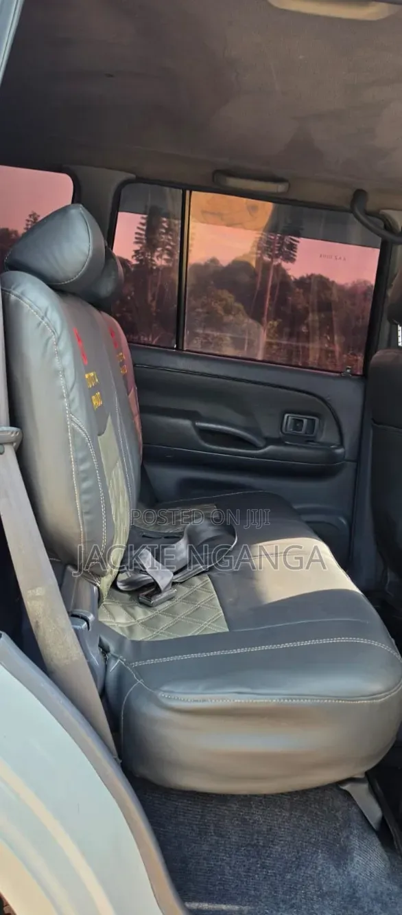 Toyota Land Cruiser Prado 2001 Silver