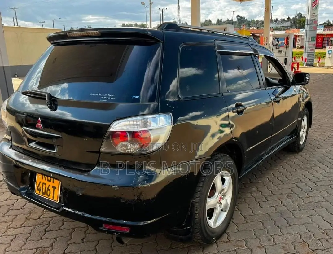 Mitsubishi Airtrek 2004 Black
