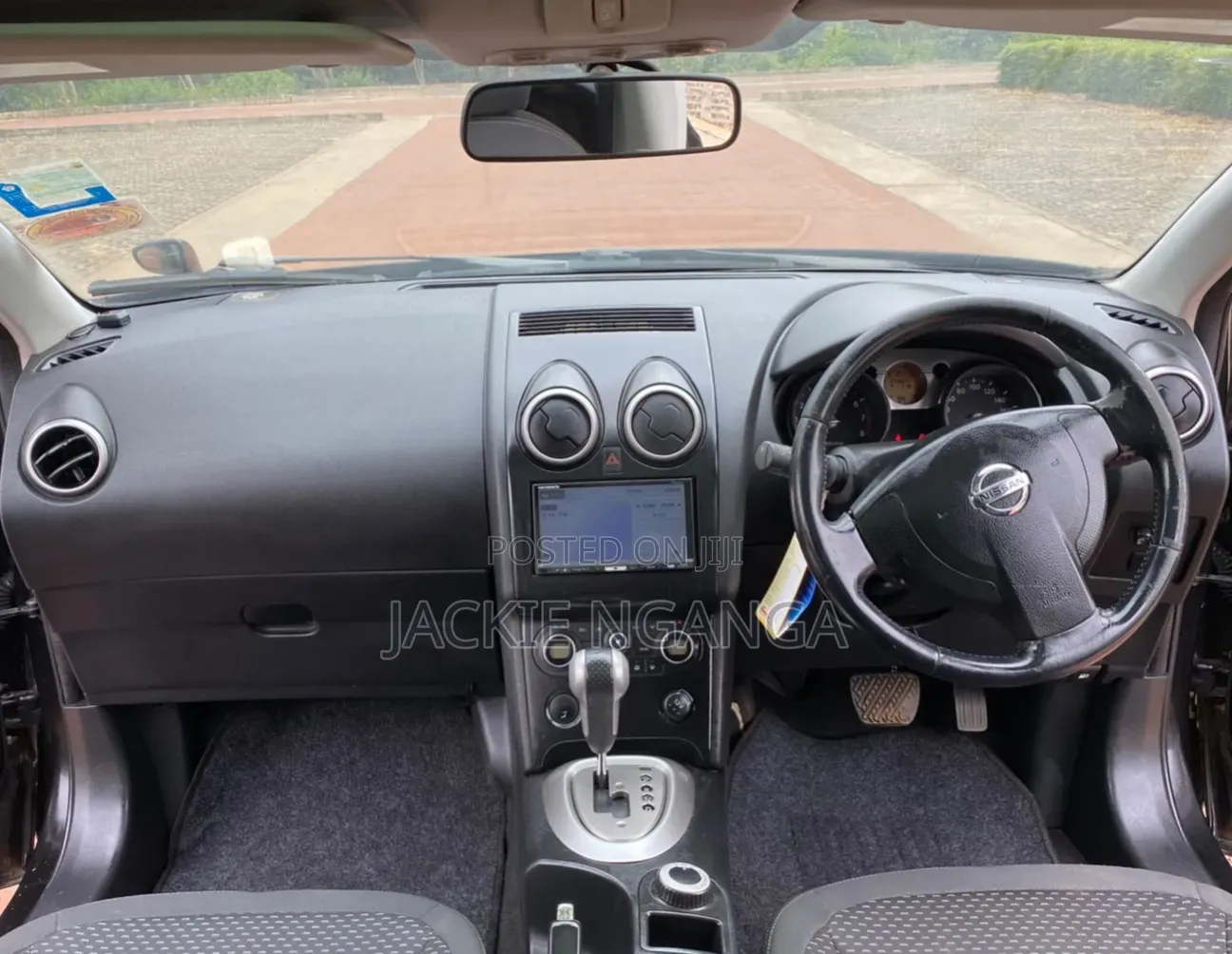 Nissan Dualis 2010 Black