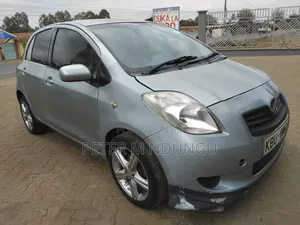 Toyota Vitz 2006 Gray