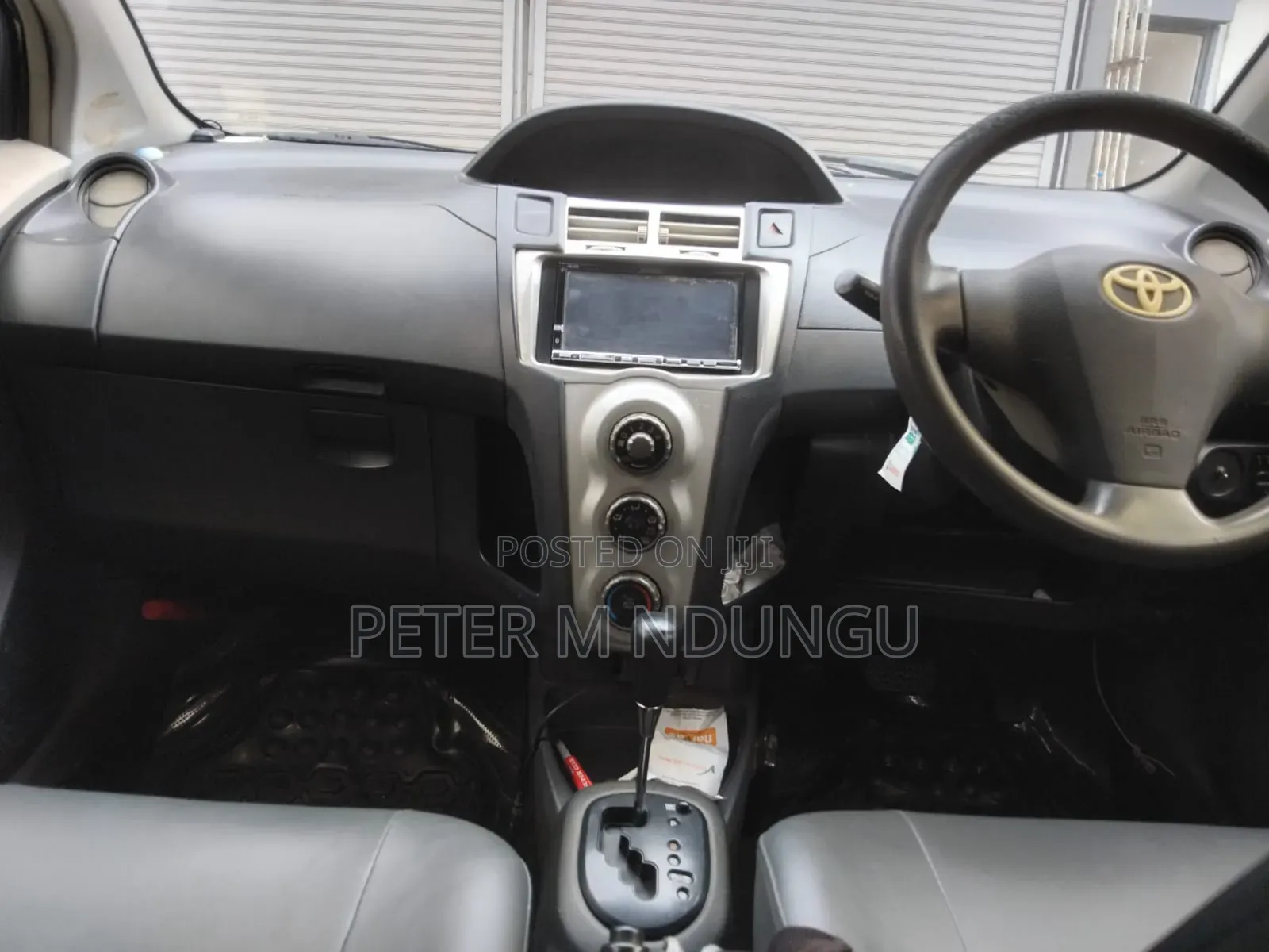 Toyota Vitz 2006 Gray