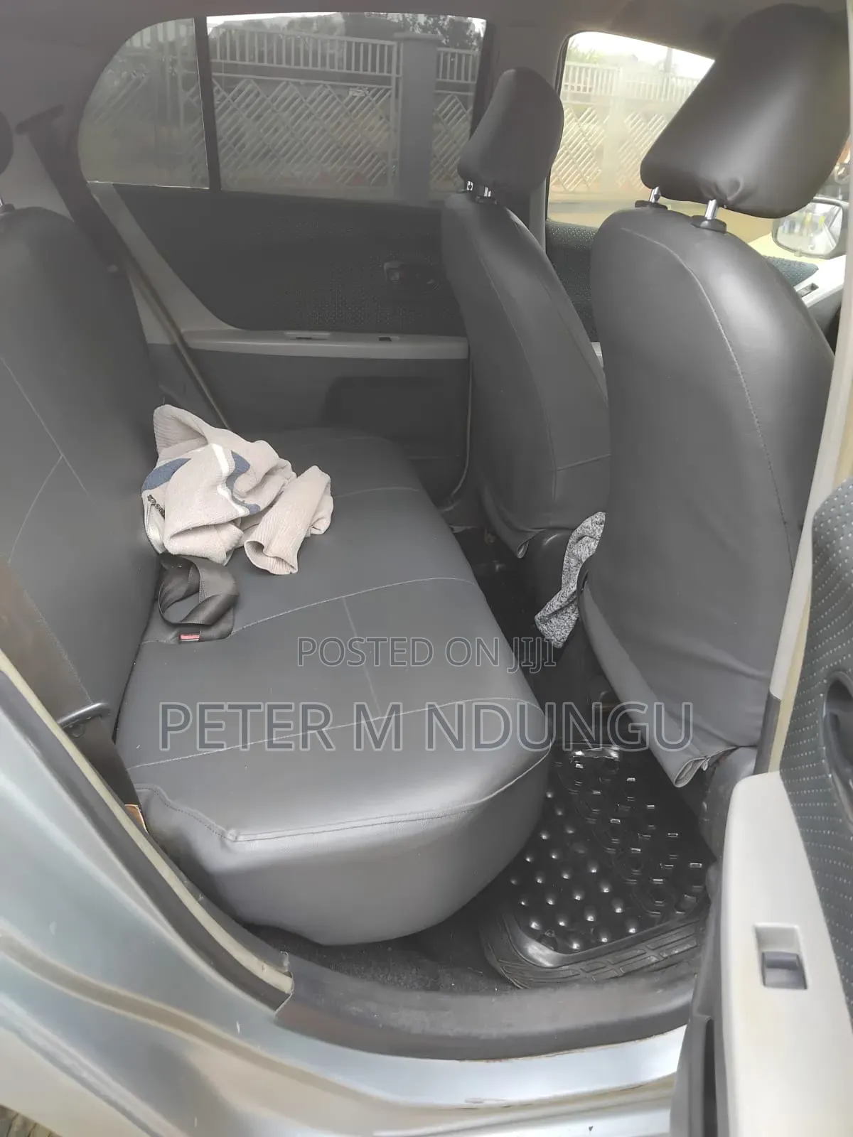 Toyota Vitz 2006 Gray