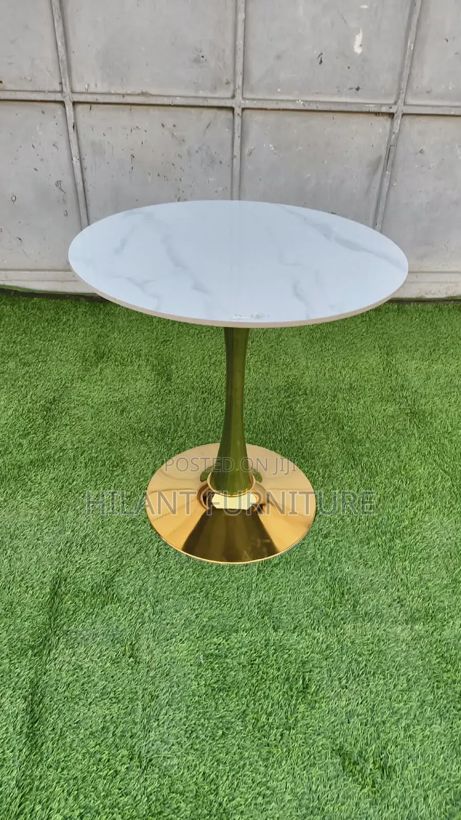 Luxury Round Marble-Top Gold Pedestal Side Table